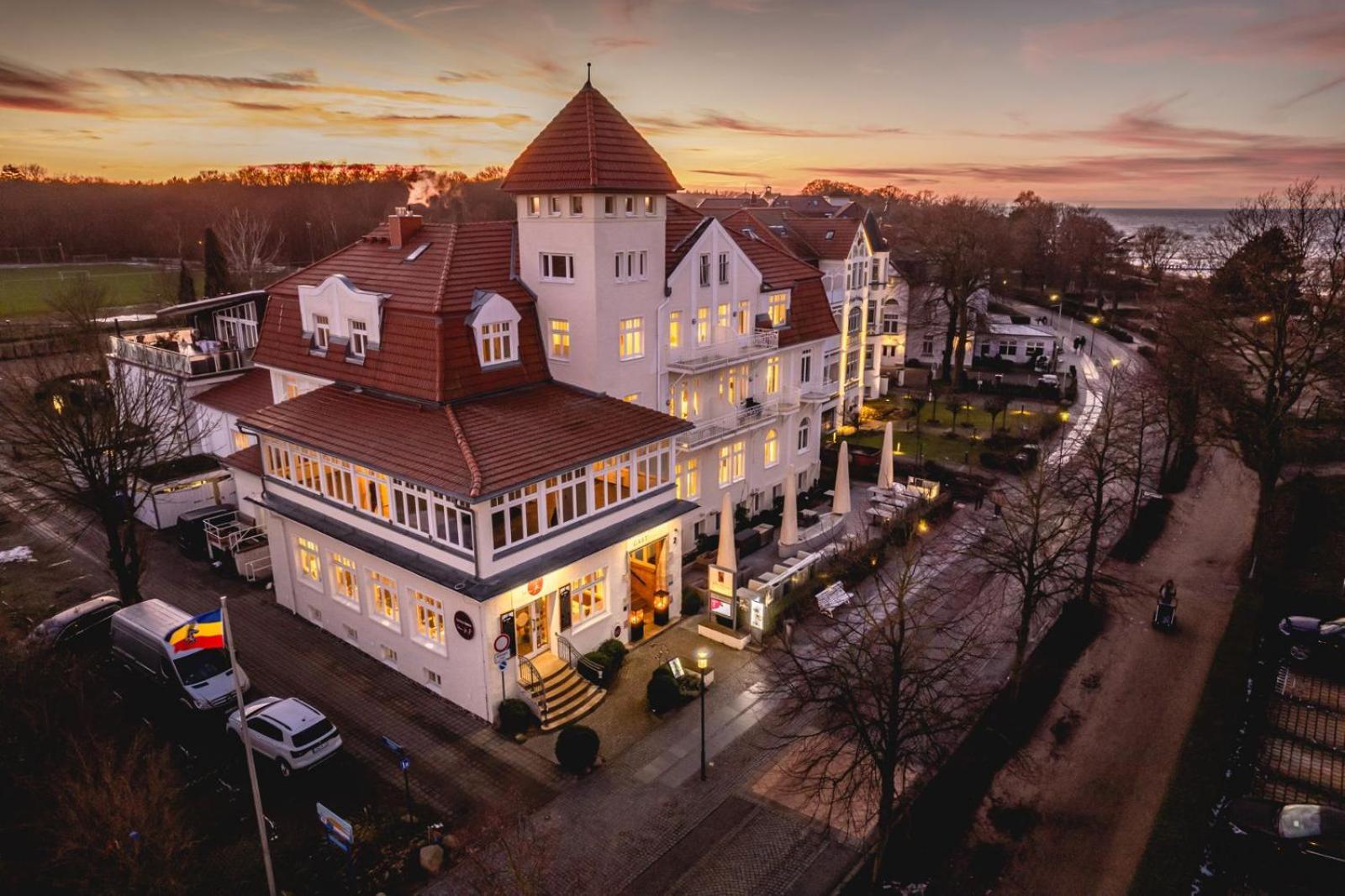 Villa Astoria - Ostseebad Kühlungsborn Eksteriør billede